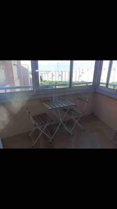 Superbe Studio, Acces Plage Direct Sete Exterior photo